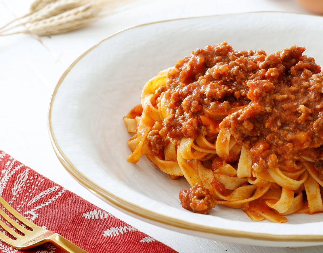 MasterChef Makarna Gecesi Tagliatelle Alla Bolognese Tarifi! MasterChef ...